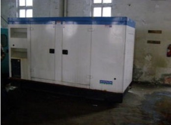 贵阳二手康明斯150kw大型柴油发电机组